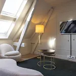 The Villa Apartments