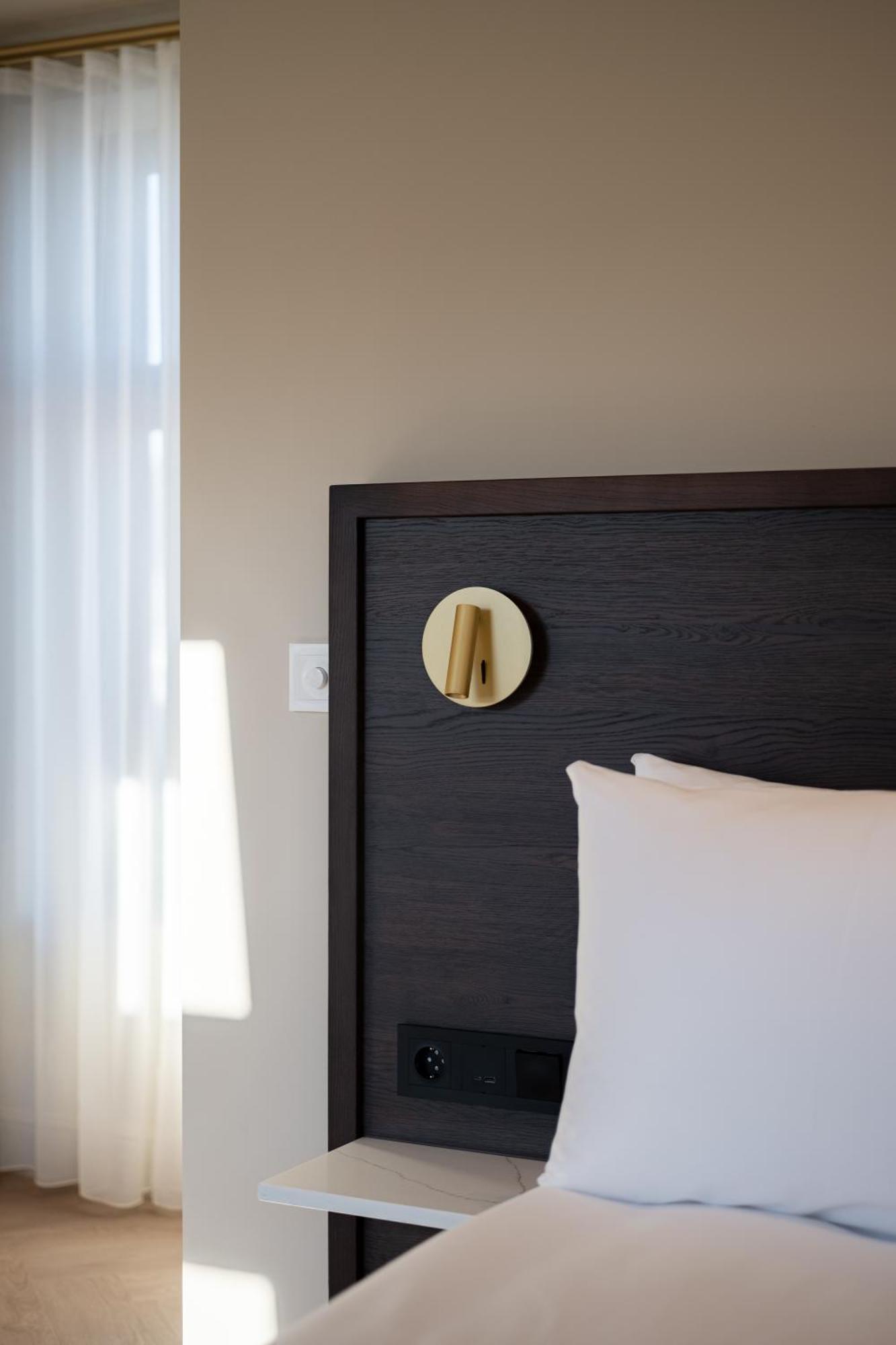 Aparthotel The *